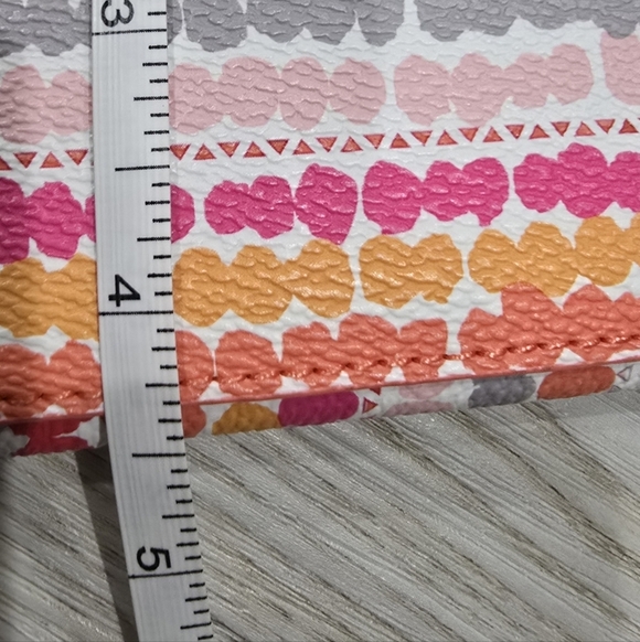 Vera Bradley Slim Travel Organizer In Confetti Stripes Retired Print - Picture 7 of 7